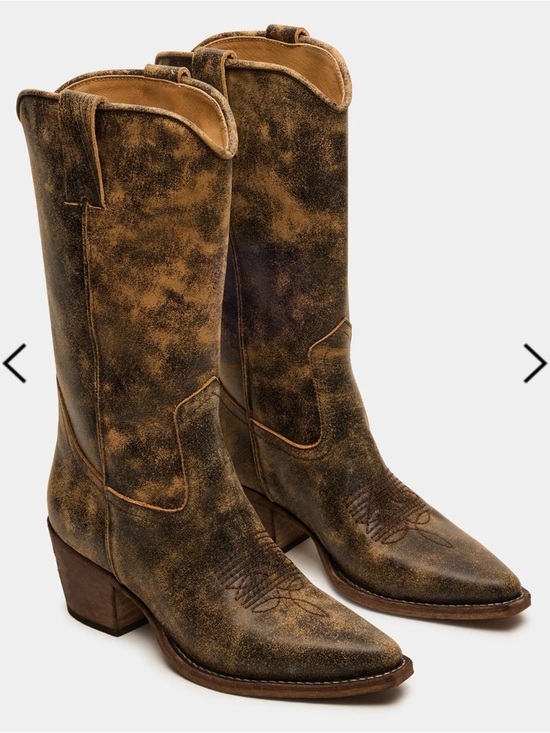 Steve Madden Shoes - Distressed Brown Suede Western Cowboy Boots